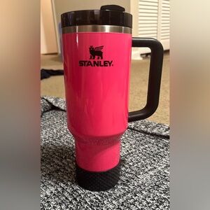 ELECTRIC PINK 40oz STANLEY TUMBLER